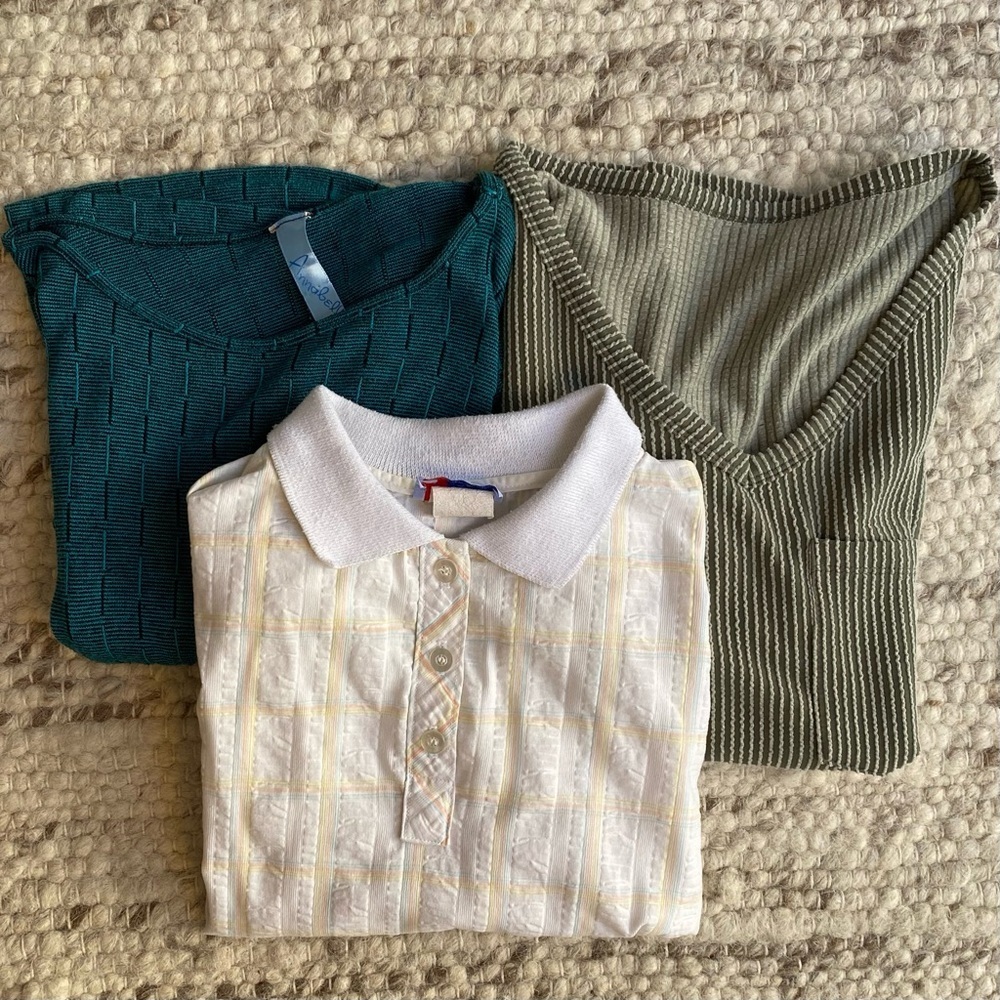 ✨Bundle Deal✨ Trio of Tops, Vintage & Textured Basics, (Size S/M)